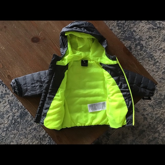 SOLD!! Synthetic Fill boys winter coat - Picture 3 of 8